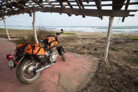 suzuki_motorcycle_beach